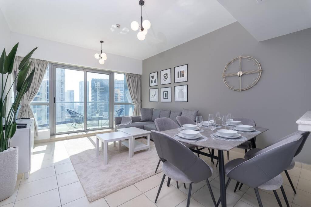 Havn -1 Bedroom Unit In Marina, Marina View